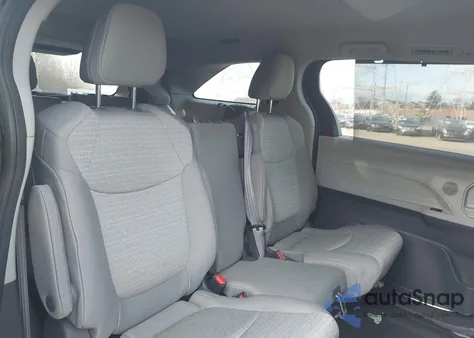 2021 Toyota Sienna Le from USA, damaged, VIN 5TDKRKEC5MS063823